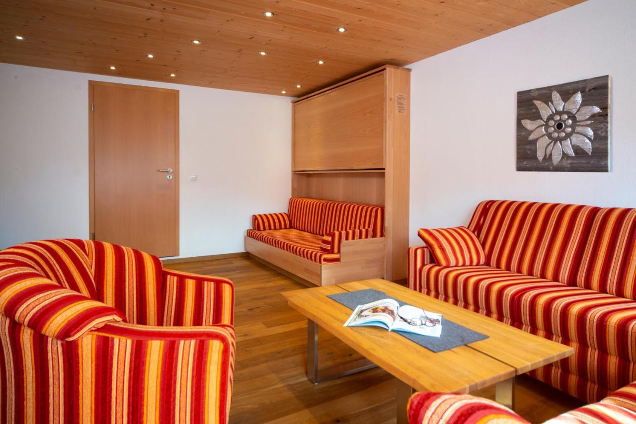 Hotel Bellevue Riezlern Luaran gambar