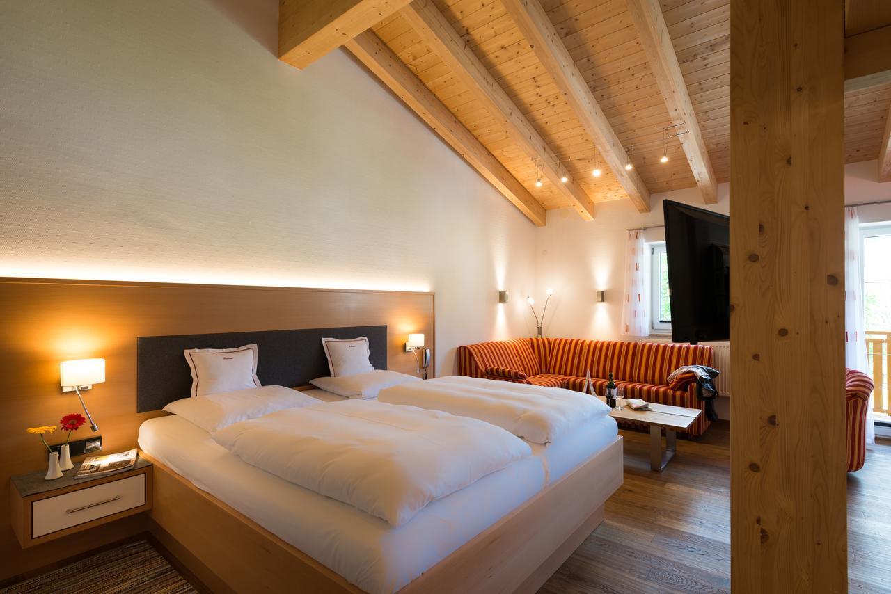 Hotel Bellevue Riezlern Luaran gambar